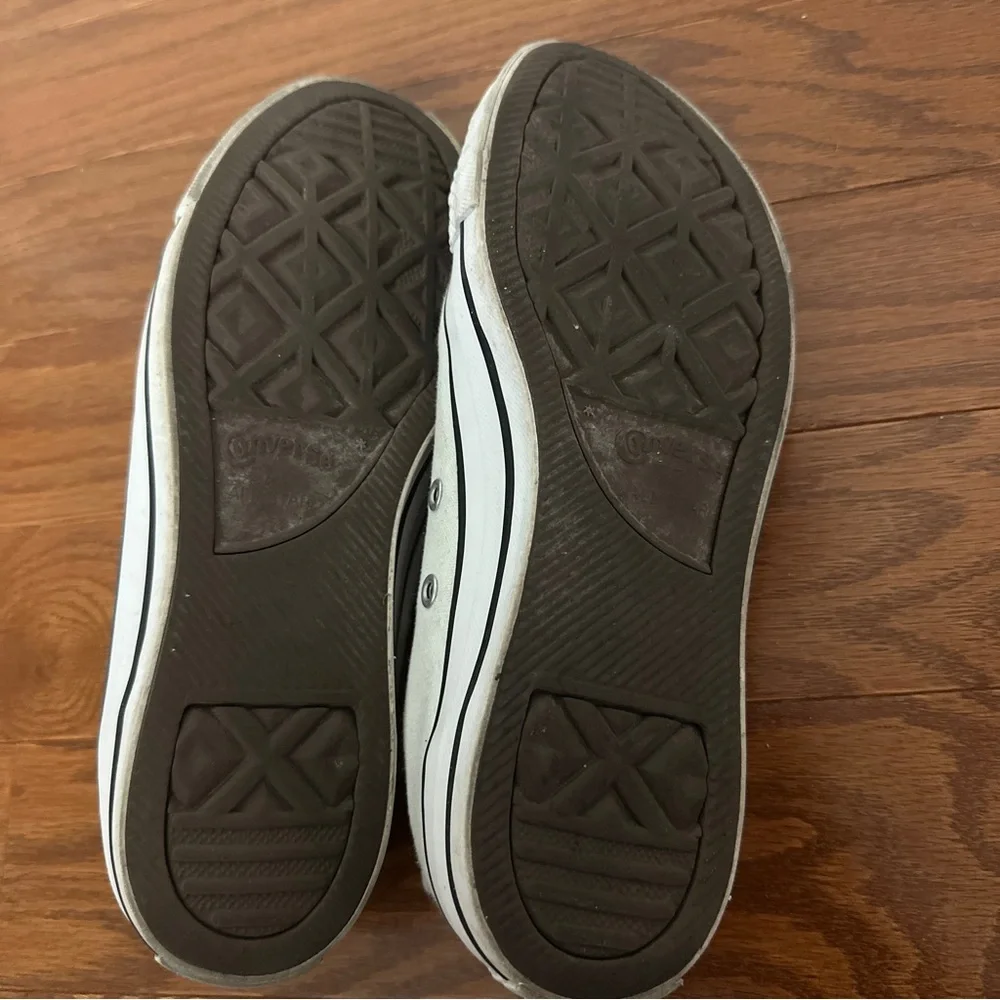 White and Black Men's Converse Lowtop with Black Stitching - Picture 5 of 5